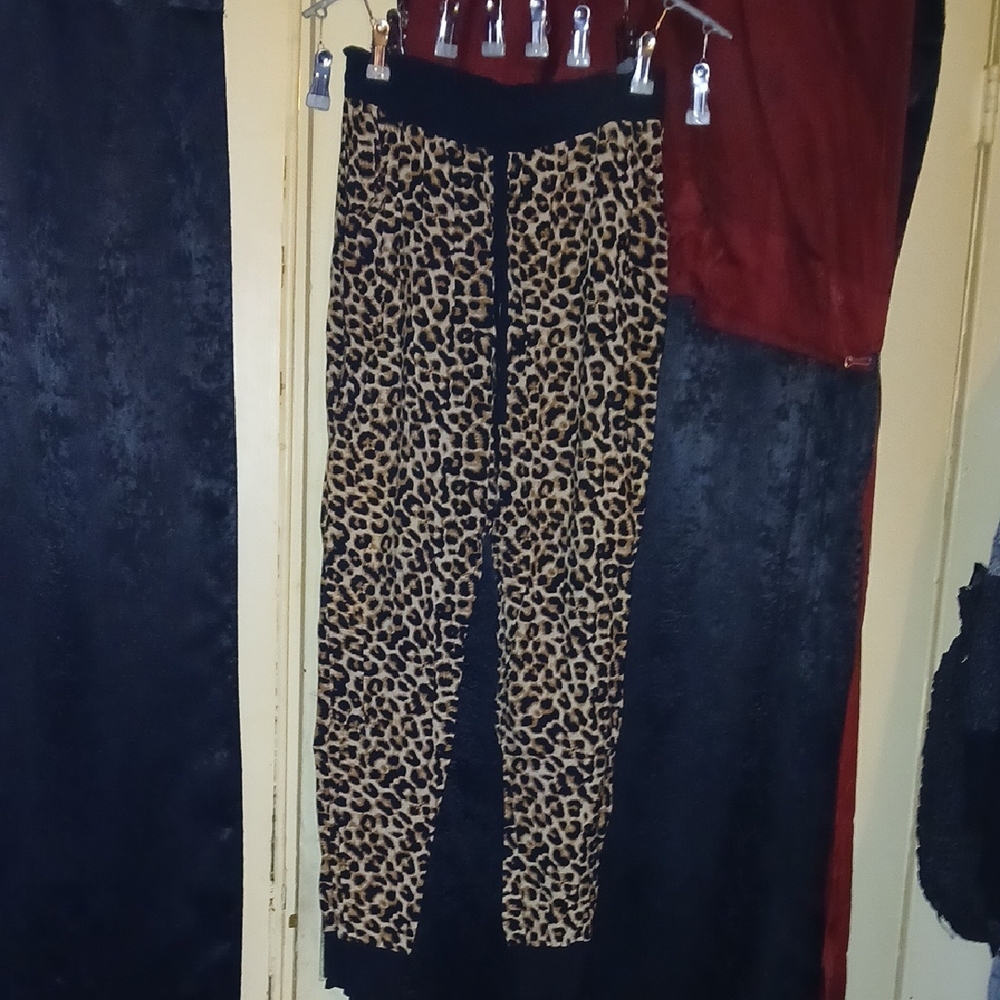 Stylish Leopard Print Leggings
